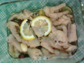 Marinated Chicken Feet with Lemon Spicy Grains recipe