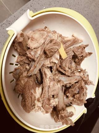 Lamb Chops Stewed with White Radish recipe