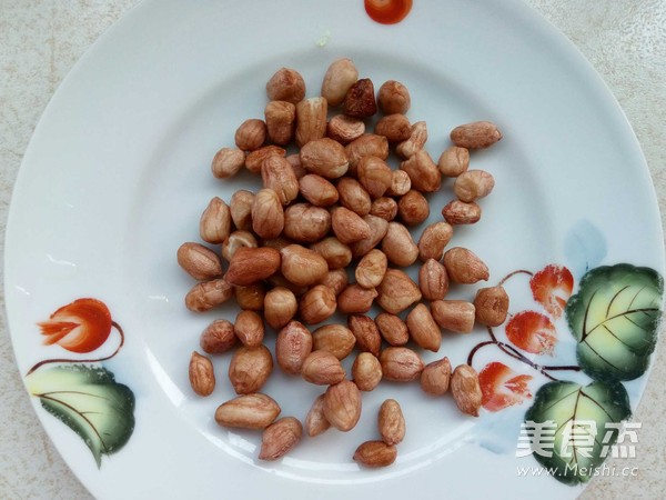 Corn, Peanuts, Red Dates and Chestnut Congee recipe