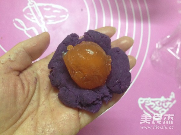 Purple Sweet Potato Egg Yolk Matcha Crisp recipe