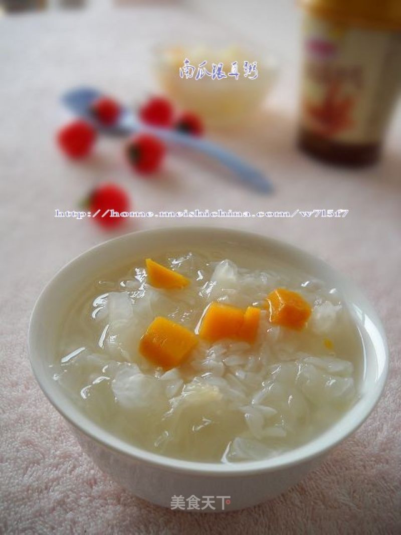 Pumpkin Tremella Porridge recipe