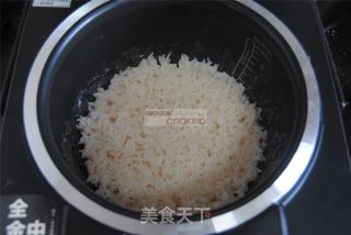 Black Tea Pork Floss Rice Ball recipe