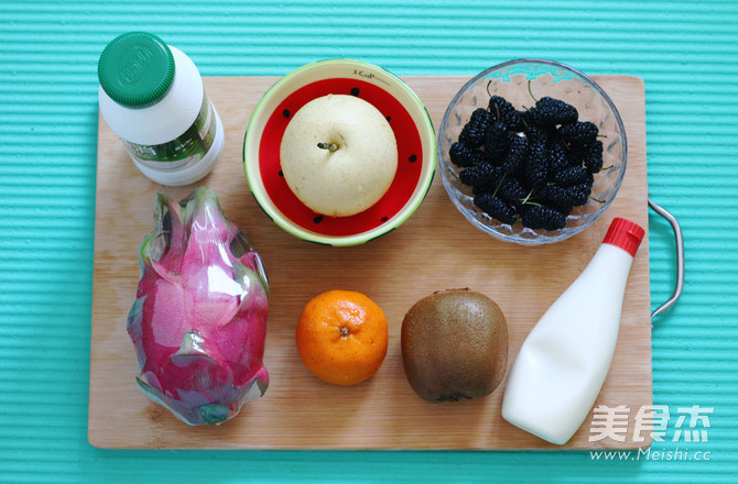 Yogurt Fishing [with Washed Mulberries without Fading, Kiwi Fruit is Dug Out Completely recipe