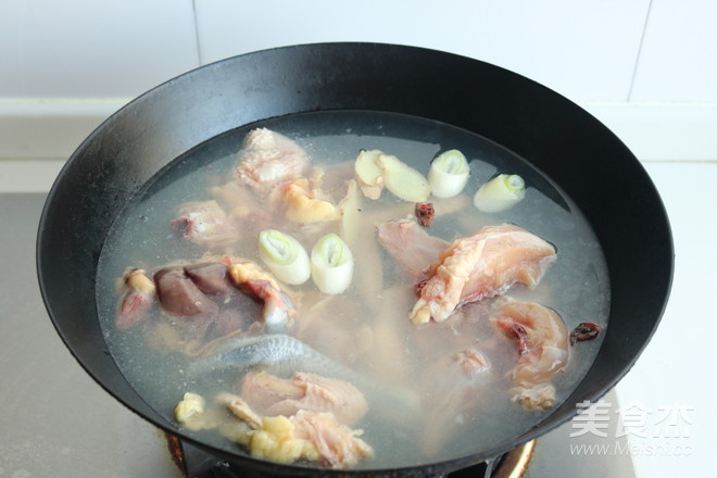 Fresh Mushroom Chicken Soup recipe