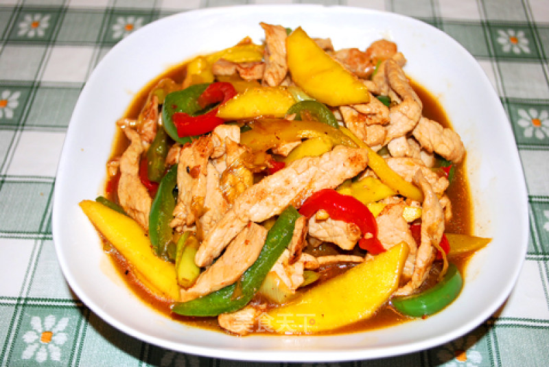 Stir-fried Tenderloin with Mango and Green Pepper recipe