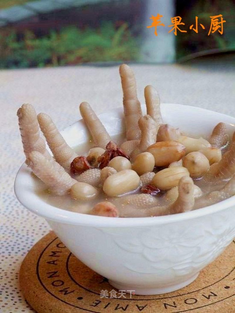 Peanut Stewed Chicken Feet recipe