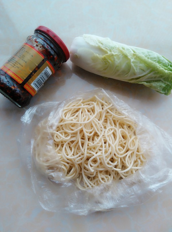 Fried Noodles with Cabbage Spicy Sauce recipe