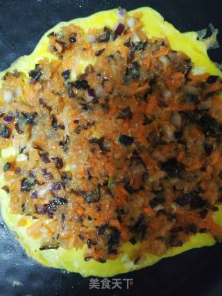Steamed Carrot Fungus Omelet recipe