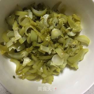 Sauerkraut and Large Intestine Pot recipe