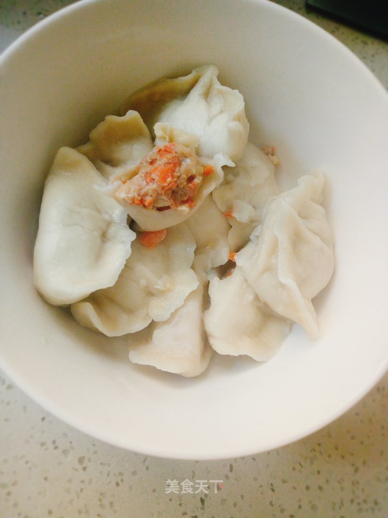 Dumplings with Sour Radish and Chicken Stuffing recipe