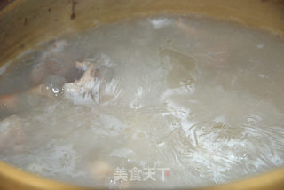 Vermicelli Soup with Dry Sand Worm Ribs recipe