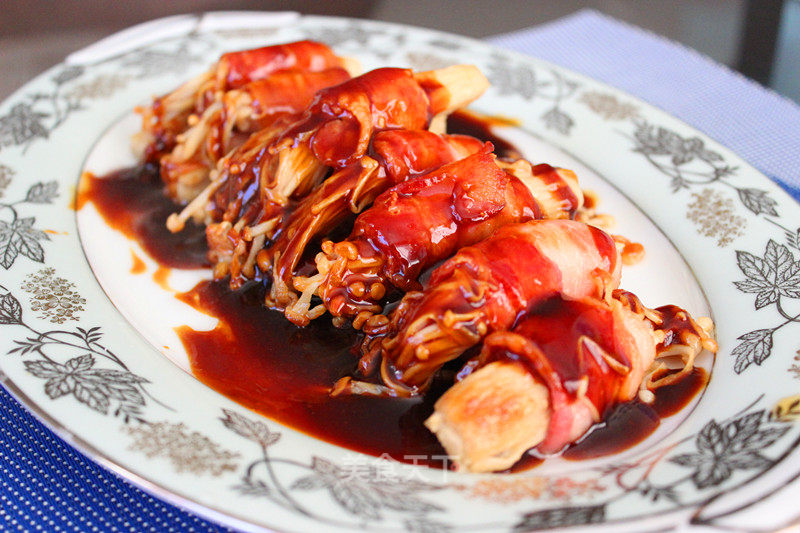 Pan-fried Bacon and Enoki Mushroom Roll recipe
