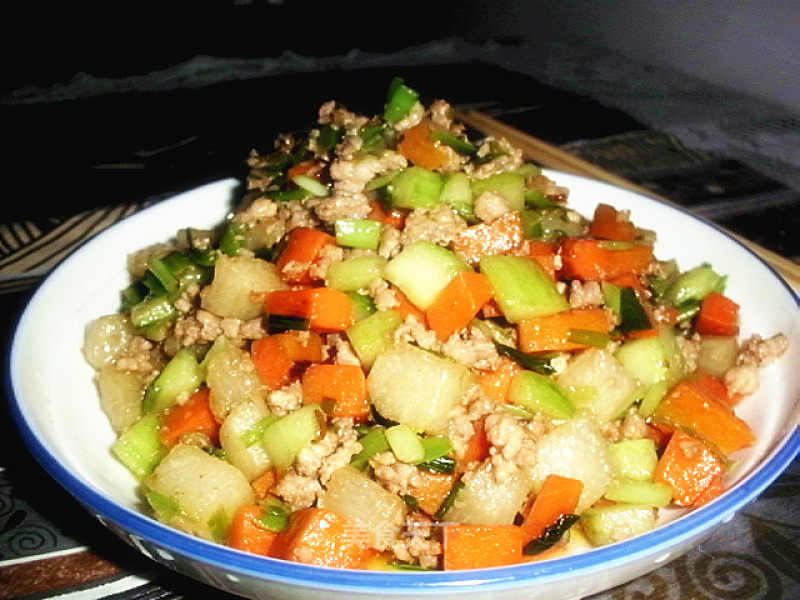 Stir-fried Five-color Diced Vegetables recipe