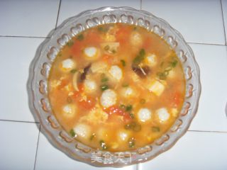 Tomato Egg Flower Fish Yuan Soup recipe