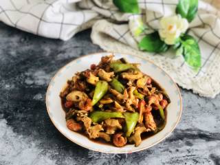 Spicy Stir-fried Conch with Crayfish recipe