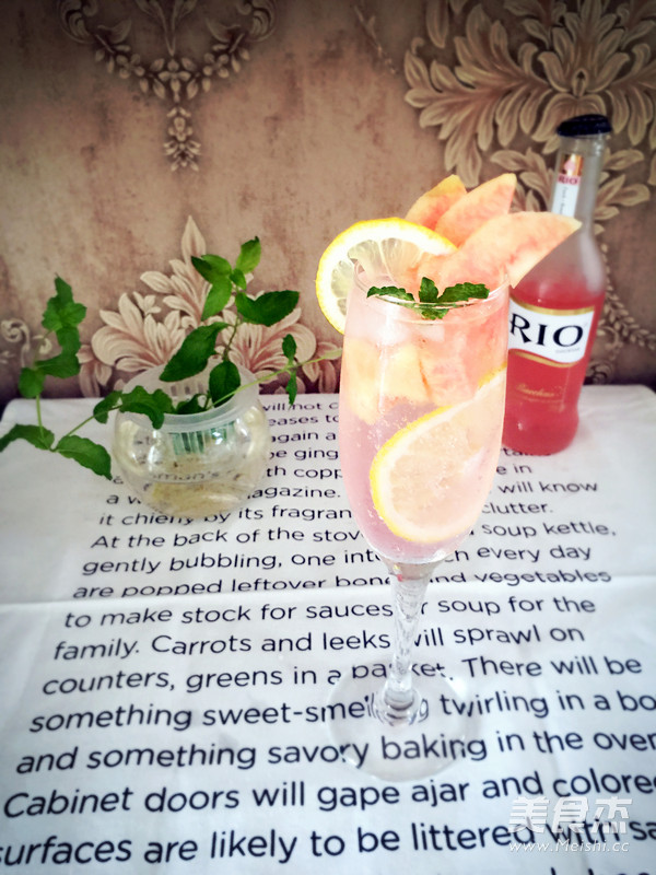 Peach Cocktail recipe