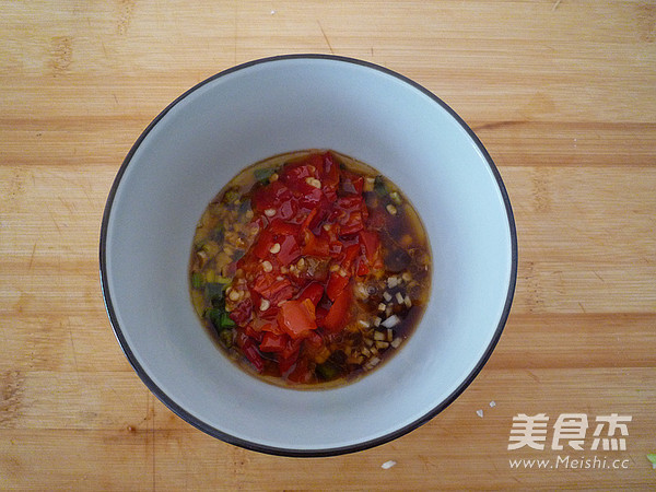 Chopped Pepper Preserved Egg recipe