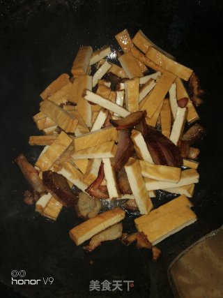 Stir-fried Bacon and Lettuce recipe