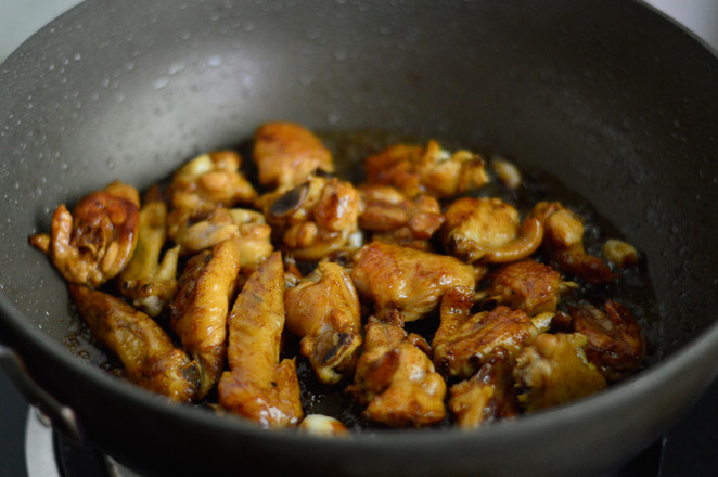 Braised Chicken Wings with Mushrooms recipe