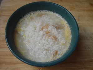 Seafood Dry Soaked Soil Egg Porridge recipe