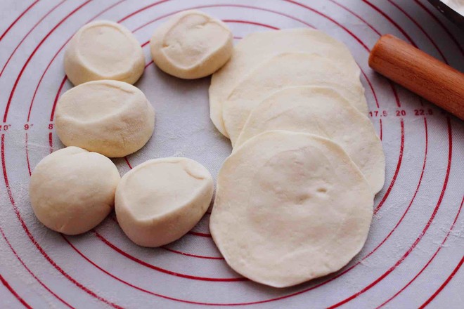 Scallion Pork Hair Bread recipe