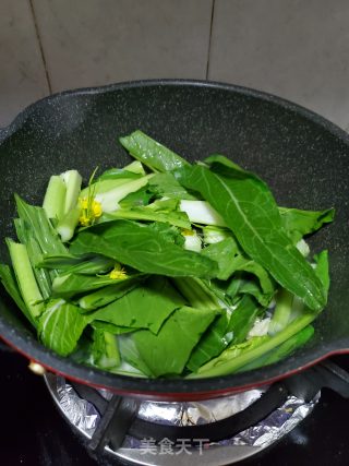 Stir-fried Chi Choy Heart with Garlic Slices recipe