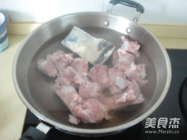 Yam Stewed Pork Bone Soup recipe