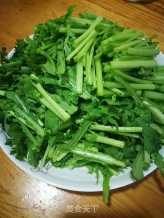 Stir-fried Chrysanthemum with Sauce recipe