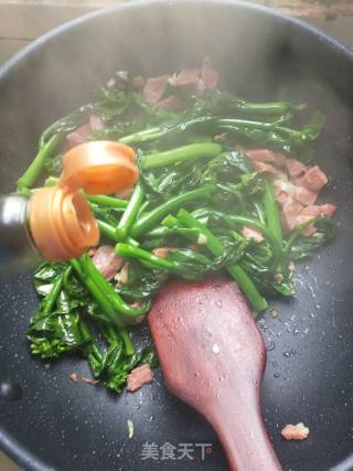 Stir-fried Kale with Ham recipe