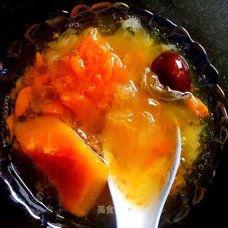 Papaya and Tremella Soup