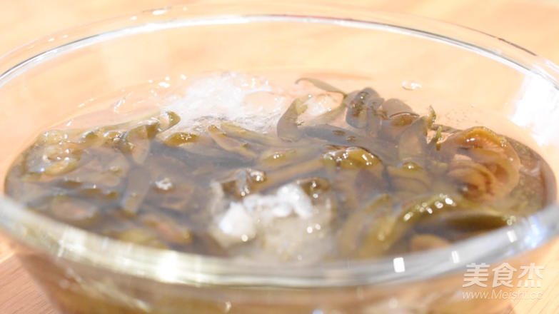 A Diet Dish from The Deep Sea: Cold Sea Mushroom recipe