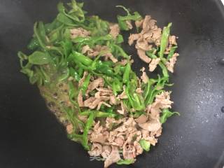 Stir-fried Shredded Pork with Green Pepper recipe