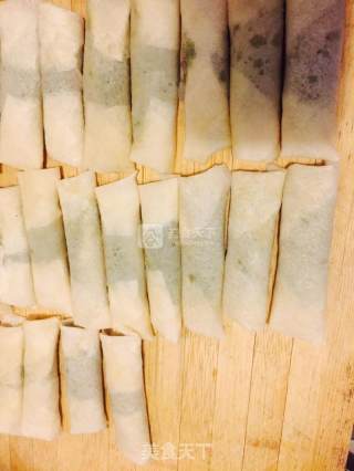 Shepherd's Purse Spring Rolls recipe