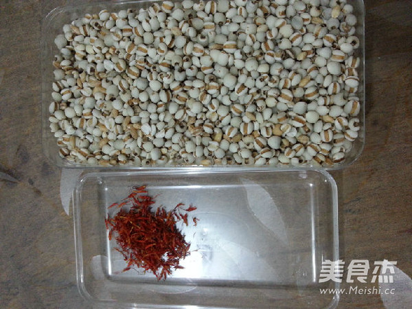 Coix Seed Safflower Tea recipe