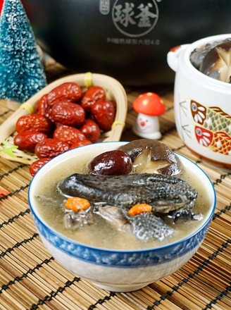 Red Dates and Wolfberry Black-bone Chicken Soup recipe