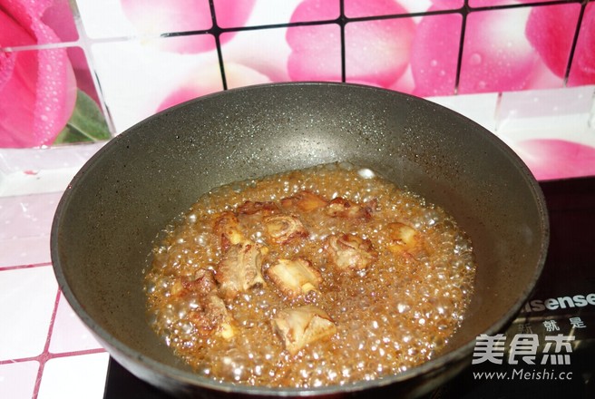 Braised Pork Ribs with Broccoli recipe