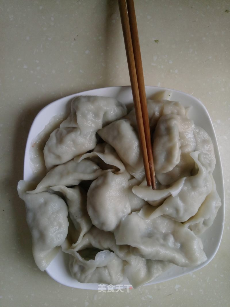 Pork Dumplings with Cabbage, Mushrooms, Vermicelli recipe