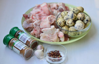 Stewed Pork Trotters with Quail Eggs recipe