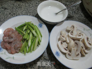 Shrimp, Asparagus and Mushroom Soup recipe
