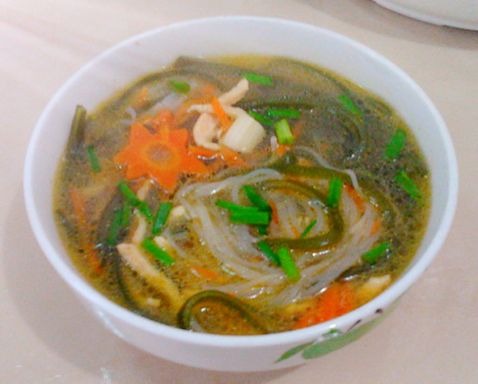 Chicken Shredded Seaweed Vermicelli Soup recipe