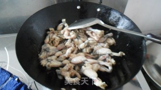 Stir-fried Garlic Frog recipe