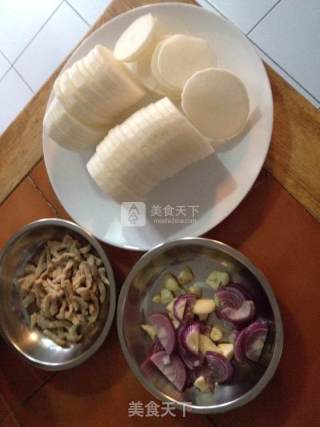 Stir-fried White Radish with Shredded Pork recipe