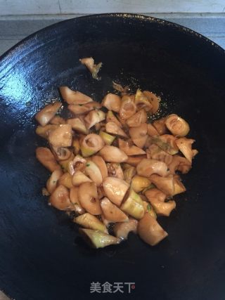 Braised Bamboo Shoots with Homemade Oil recipe