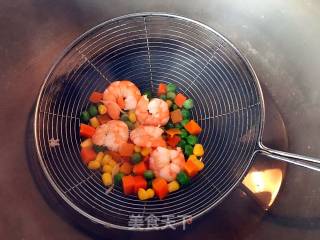 [shanghai] Fried Rice with Shrimp Sauce and Salted Egg recipe
