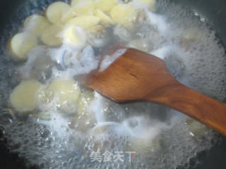 Sakura Jade Tofu Soup with Clams recipe