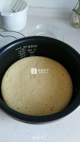 Fall in Love with Yi Xiao Bake from 【rice Cooker Sponge Cake】 recipe