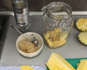 Pineapple Wine/vodka 40° Waiting for Maturation (fastest 1 Month) recipe