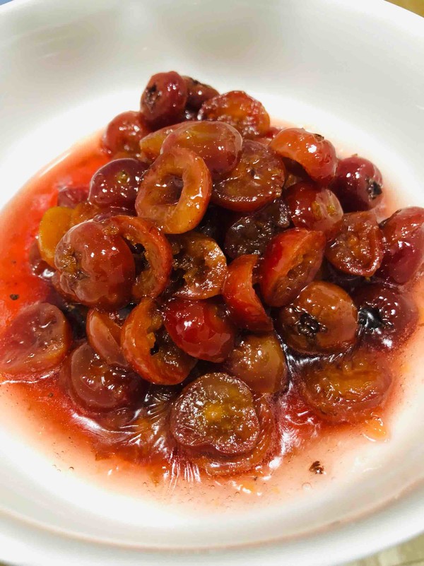 Stir-fried Red Fruit with Osmanthus and Rock Sugar recipe