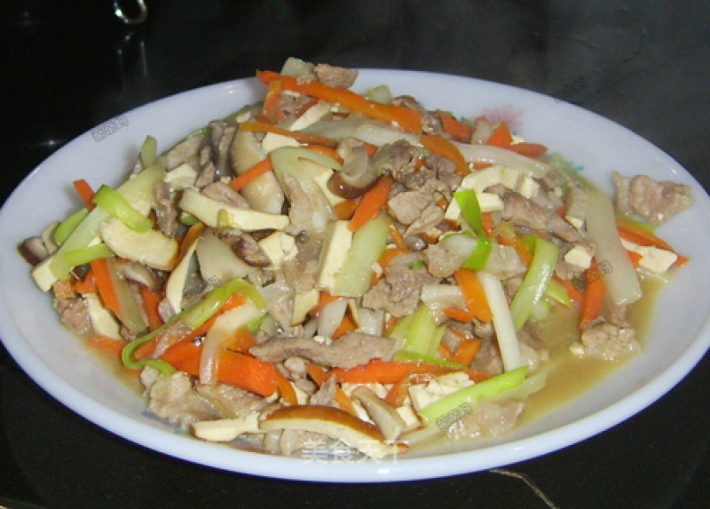 Stir-fried Shredded Pork with Mushrooms recipe