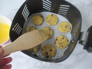 Cranberry Milk Shortbread Cookies recipe